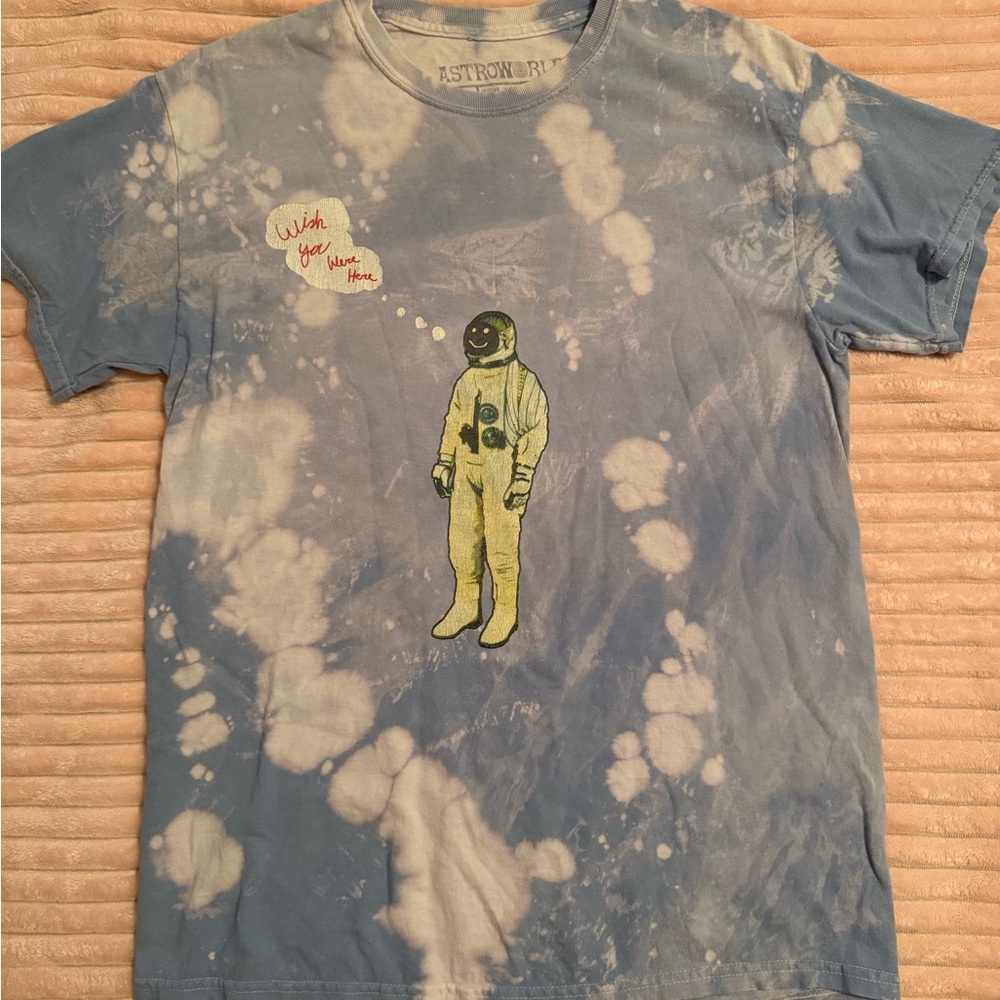 travis scott astroworld tour astronaut shirt
